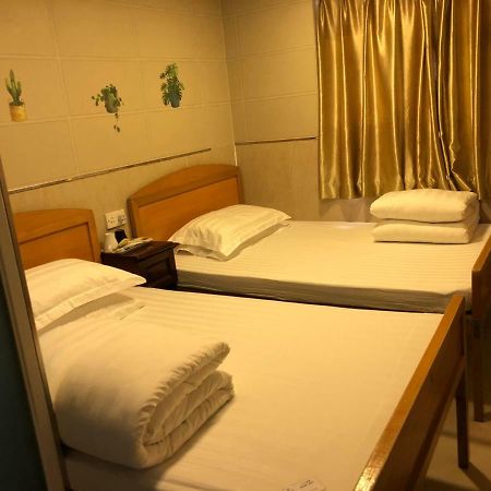 Prince Hotel Kowloon  Exterior photo