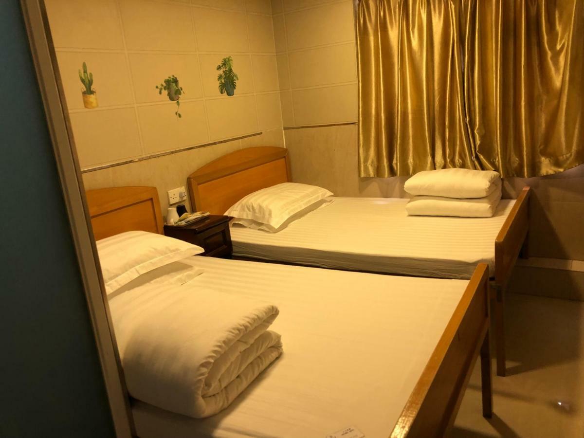 Prince Hotel Kowloon  Exterior photo
